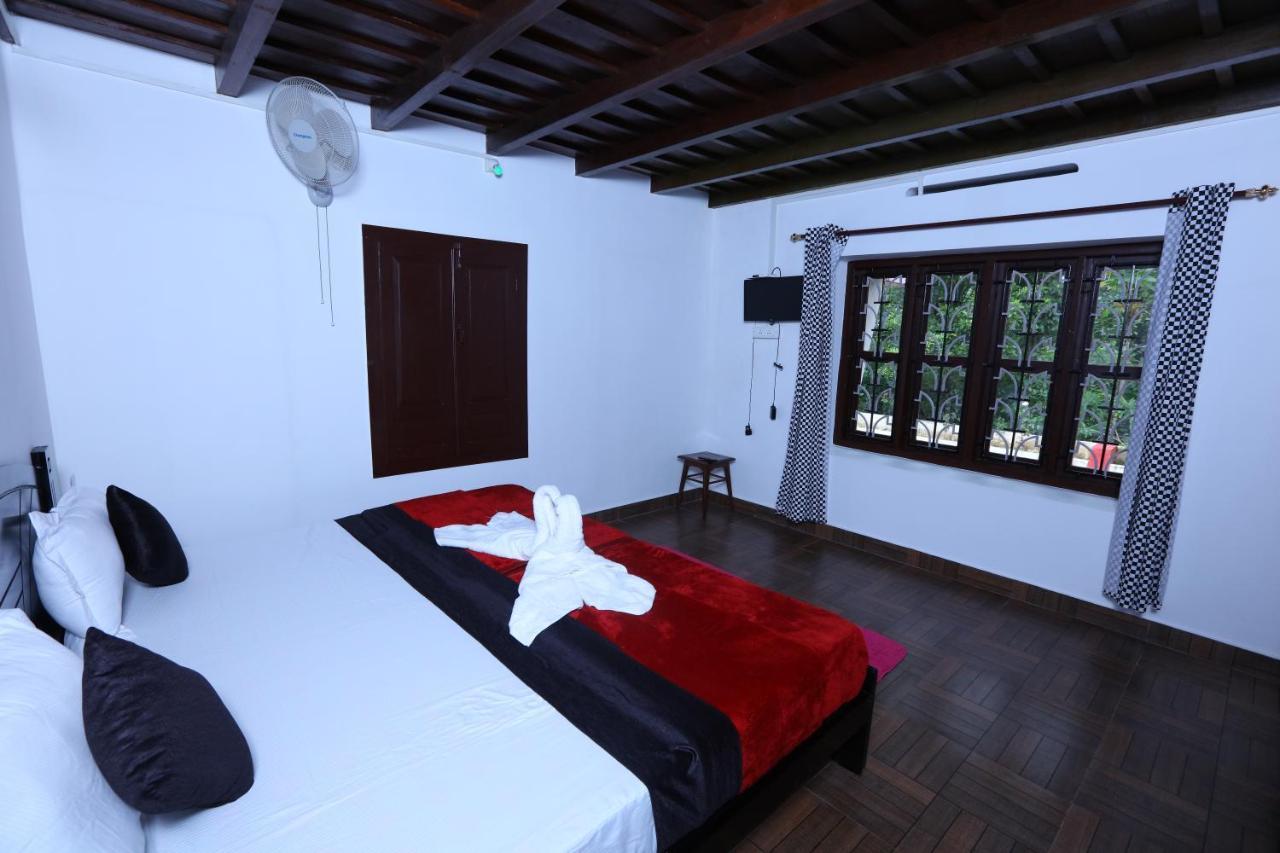 Philip Mary Farm Stay Thekkady Esterno foto